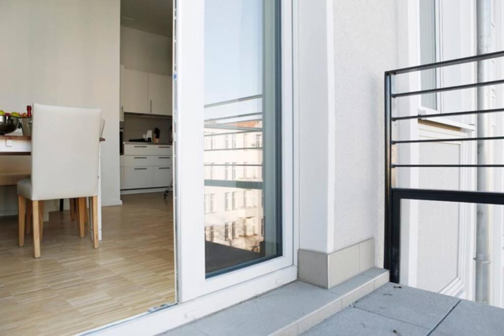 Sc 05 By Rockchair Apartments L Superhost Status L 2 Bedrooms Boxspringbeds Balcony Elevator - Cozy Family & Business Flair Welcomes You! Berlín Exterior foto