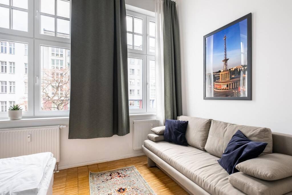 Sc 05 By Rockchair Apartments L Superhost Status L 2 Bedrooms Boxspringbeds Balcony Elevator - Cozy Family & Business Flair Welcomes You! Berlín Exterior foto